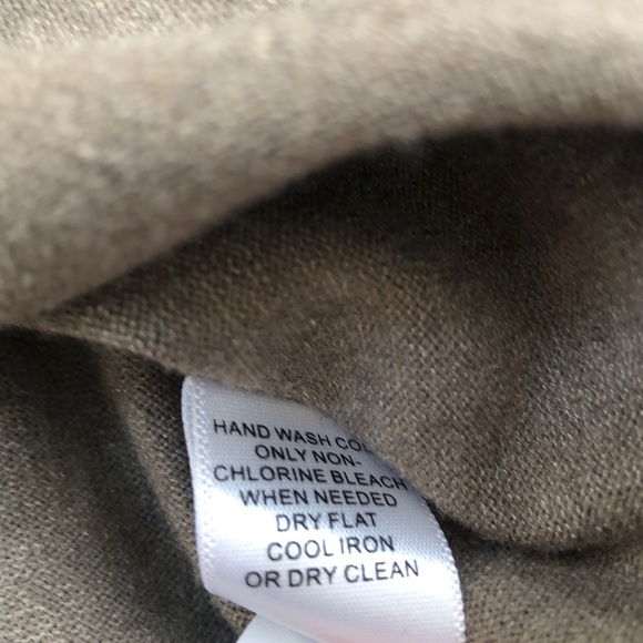 Banana Republic cardigan Size XS - Picture 16 of 16